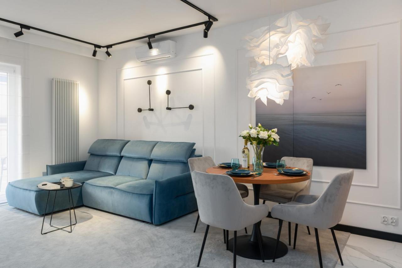 Wilczak Apartment With Free Garage Poznan By Noclegi Renters ภายนอก รูปภาพ